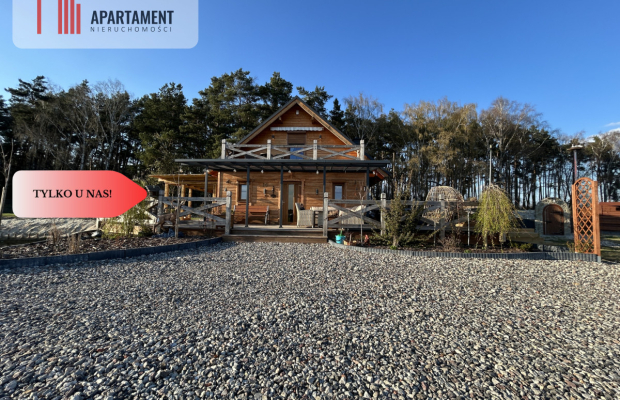 Dom ze ścianą lasu - gotowy do wprowadzenia