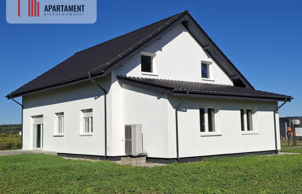 Komfortowy dom w cichej okolicy / blisko miasta