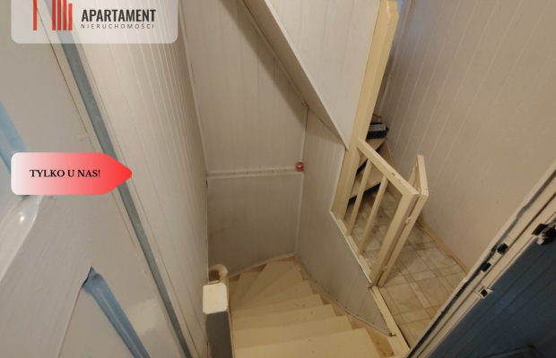 Dom z podwórkiem i garażem w centrum NML