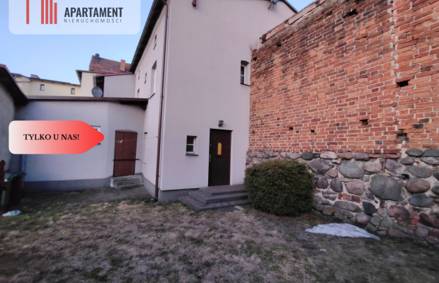 Dom z podwórkiem i garażem w centrum NML