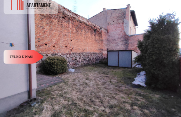 Dom z podwórkiem i garażem w centrum NML