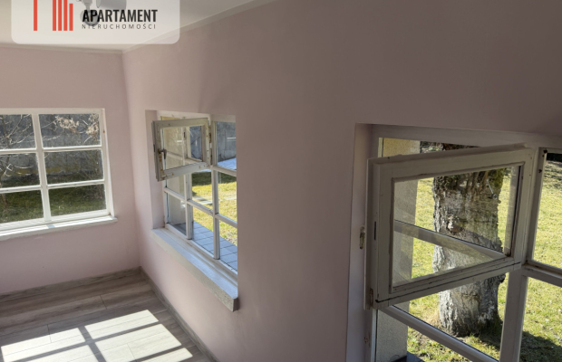 Rewelacyjny  dom  z dużą działką 947 mkw.