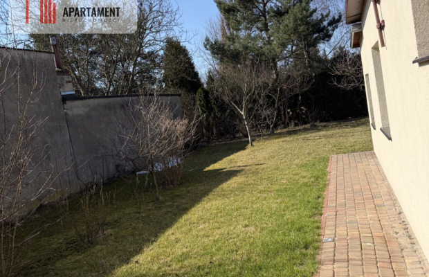 Rewelacyjny  dom  z dużą działką 947 mkw.