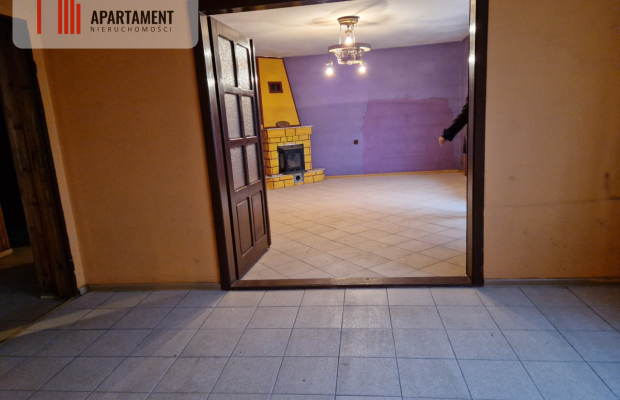 Dom wolnostojący przy lesie