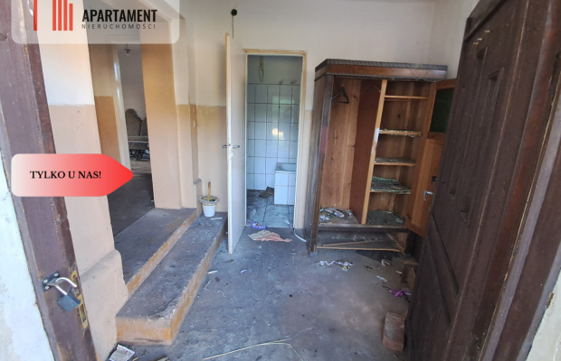 Dom z potencjałem na dużej działce!