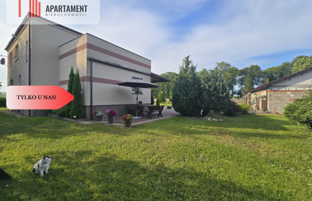 Przestronny dom z dużym ogrodem i własnym stawem