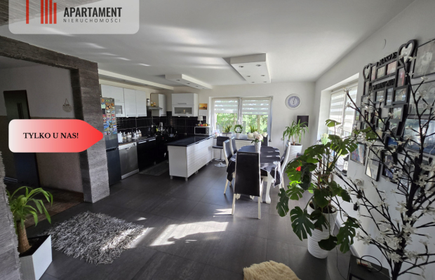 Przestronny dom z dużym ogrodem i własnym stawem