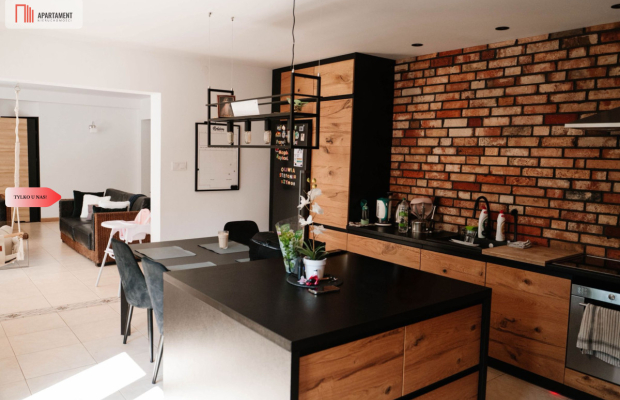 Dom/wysoki standard/piękny ogród/oranżeria/garaż/