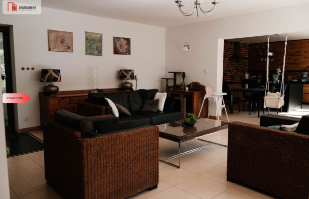 Dom/wysoki standard/piękny ogród/oranżeria/garaż/