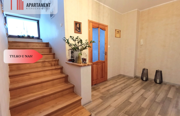 Dom z niezależnym mieszkaniem | piękny widok