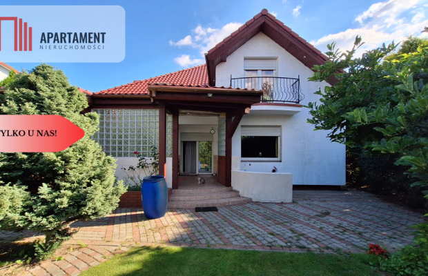 Wyjątkowy dom w Myślęcinku z domkiem dla gości