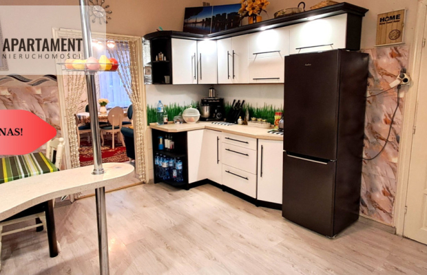 Dom z dużym budynkiem gospodarczym