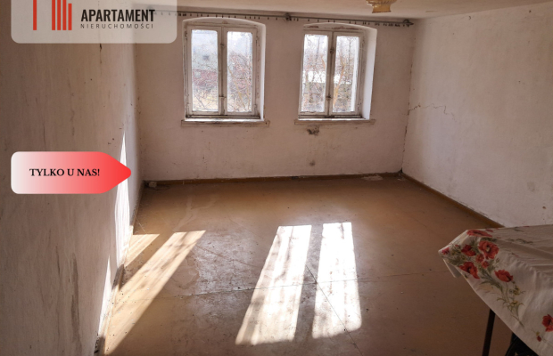 Dom na wsi do własnej aranżacji na dużej działce.