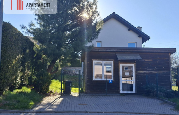 Dom Przywidz – cisza, natura i biznes w jednym mie