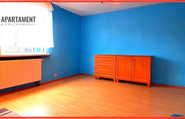 Piętro domu z ogrodem