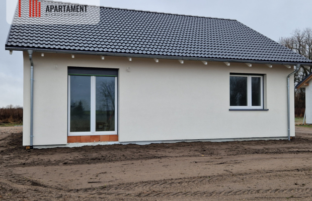 Nowy dom w dobrej lokalizacji