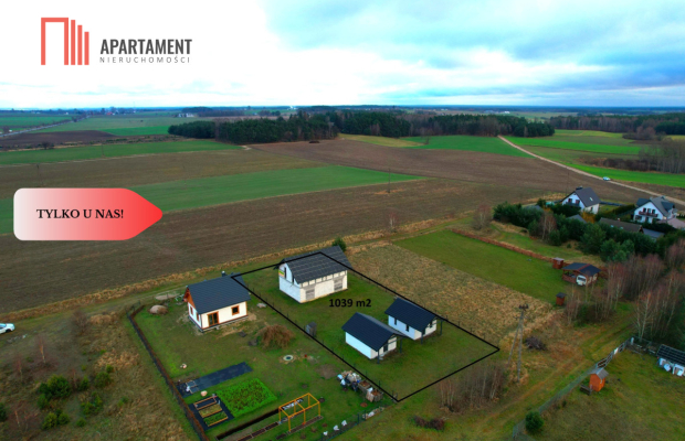 Budynek mieszkalny z domkami rekreacyjnymi.