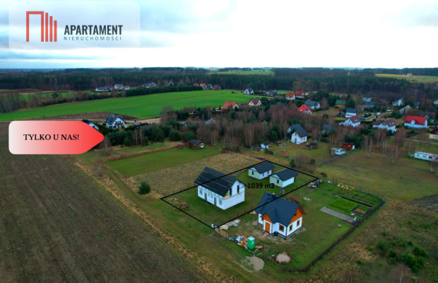 Budynek mieszkalny z domkami rekreacyjnymi.