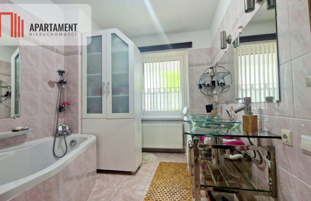 Wyjątkowy Dom w spokojnej okolicy.