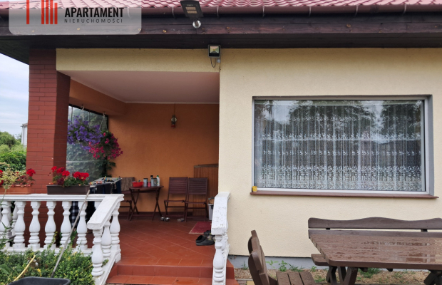 Dom z ogrodem w Cedrach Wielkich, 5 km od Mariny