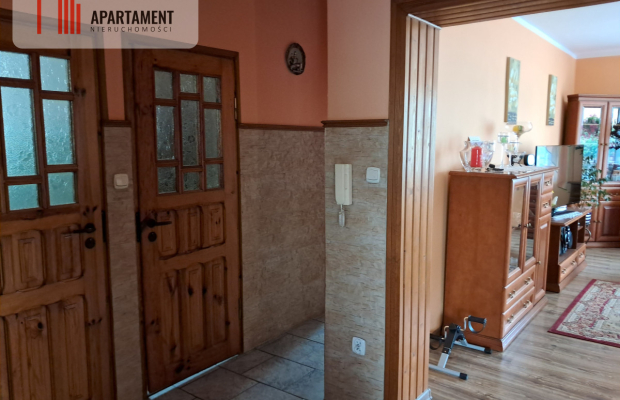 Dom z ogrodem w Cedrach Wielkich, 5 km od Mariny