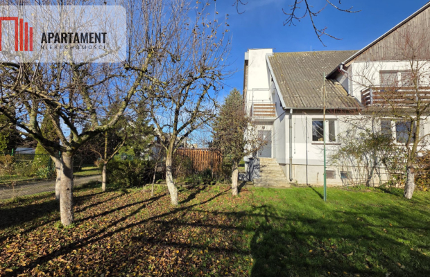 Dom z ogrodem i dodatkową działka- 3 ary