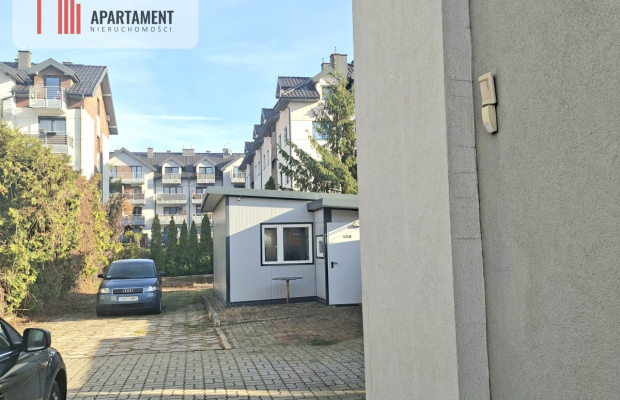 Dom wolnostojący w doskonałej lokalizacj