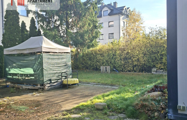 Dom wolnostojący w doskonałej lokalizacj