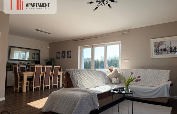 Nowoczesny dom z piękną działką