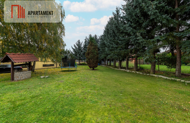 Dom z salą bankietową z widokiem na Jezioro