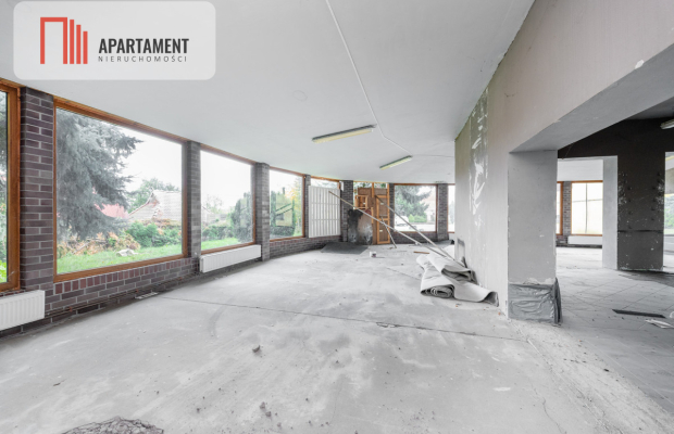 Dom z salą bankietową z widokiem na Jezioro