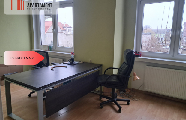 Lokal użytkowy z potencjałem w centrum Wąsosza!