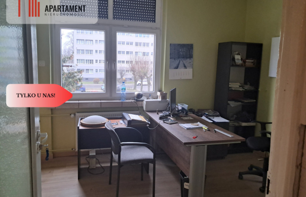 Lokal użytkowy z potencjałem w centrum Wąsosza!