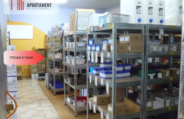 Lokal użytkowy z potencjałem w centrum Wąsosza!