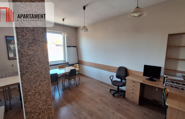 Budynek biurowo- administracyjny! Duży potencjał!