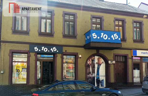 ODNOWIONA KAMIENICA W CENTRUM ŚWIECIA