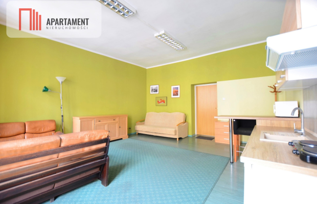 ODNOWIONA KAMIENICA W CENTRUM ŚWIECIA