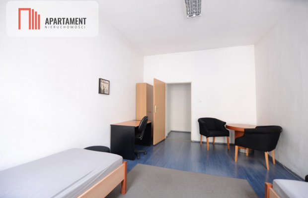 ODNOWIONA KAMIENICA W CENTRUM ŚWIECIA