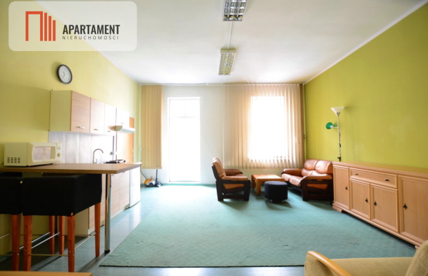 ODNOWIONA KAMIENICA W CENTRUM ŚWIECIA