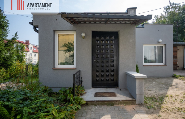 Lokal usługowy +działka (centrum)