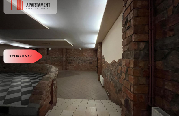 Obiekt usługowy, duży, świetna lokalizacja.