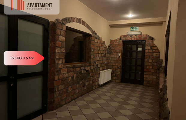 Obiekt usługowy, duży, świetna lokalizacja.