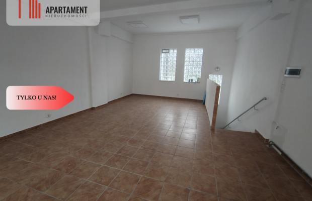 TYLKO U NAS! Lokal handlowo-usługowy w centrum!