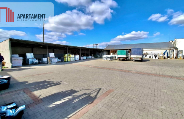 Hala z biurami, placem i mieszkaniem na piętrze