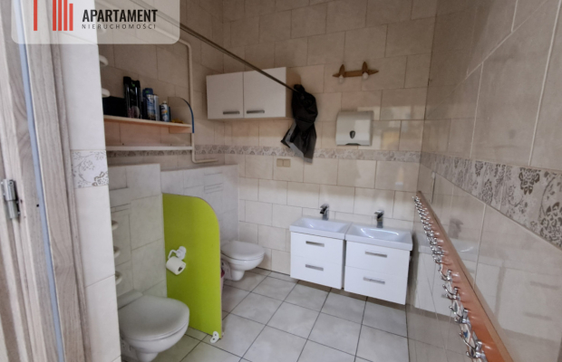 Dom z przeznaczeniem na działalność gospodarczą