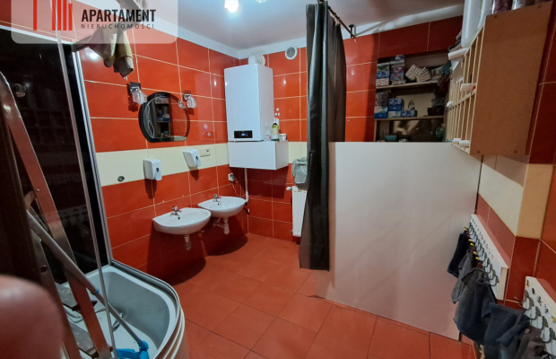 Dom z przeznaczeniem na działalność gospodarczą