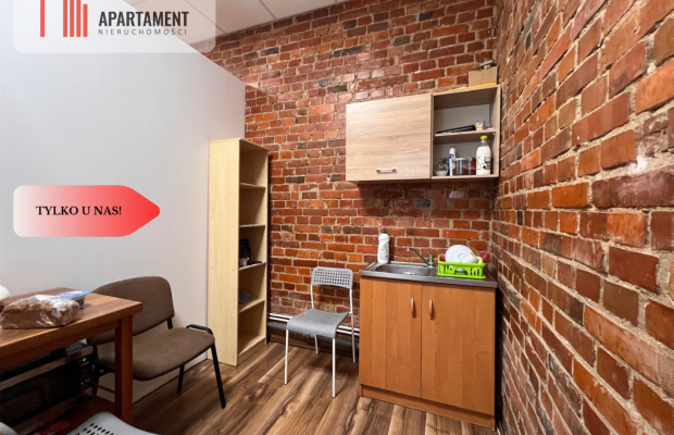 * Kamienica w centrum Kcyni