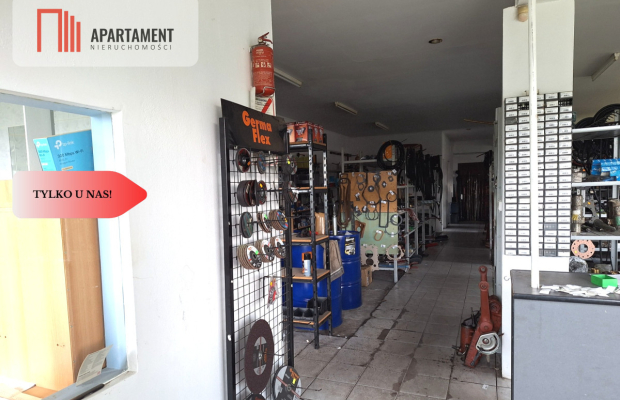 Janowiec, lokal handlowy 150m2