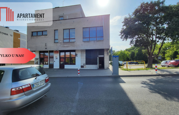 Duży lokal handlowo - usługowy, magazyn.