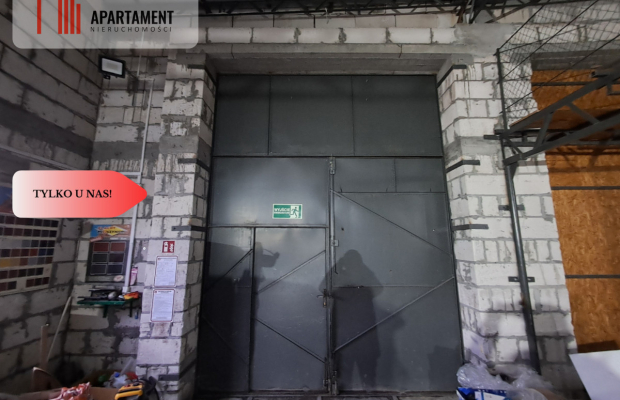 Magazyn z warsztatem samochodowym